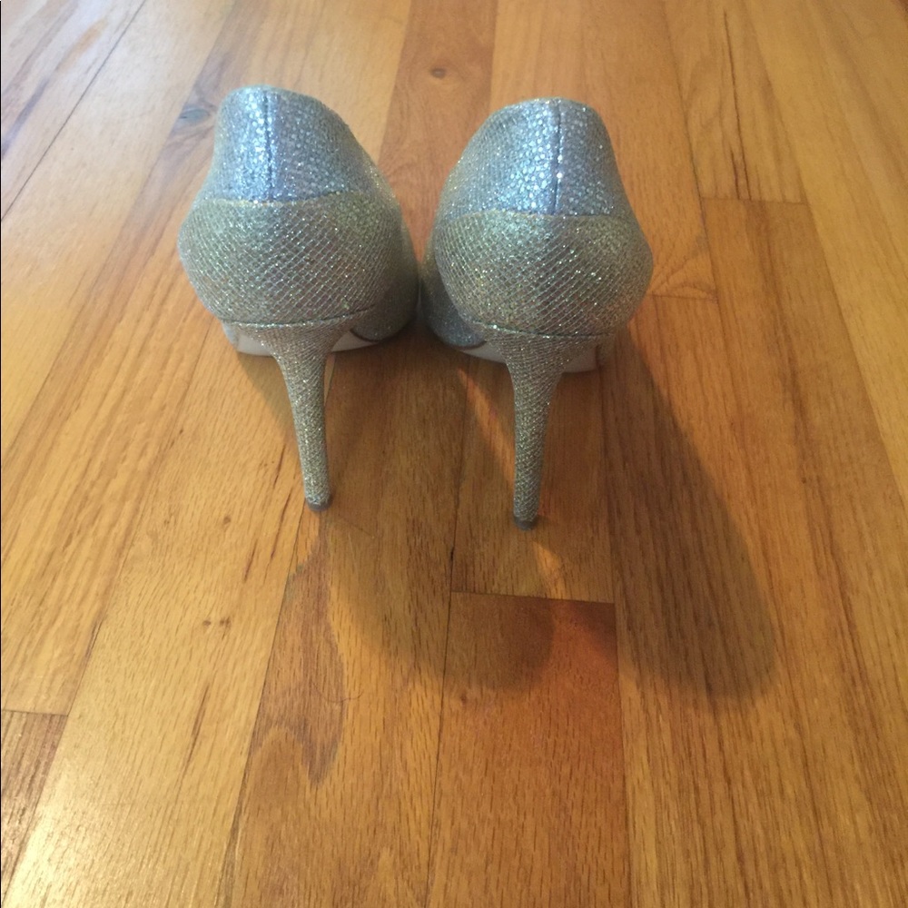 Shoes - Picture 4 of 4